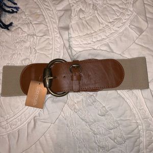 Francesca’s thick belt NWT